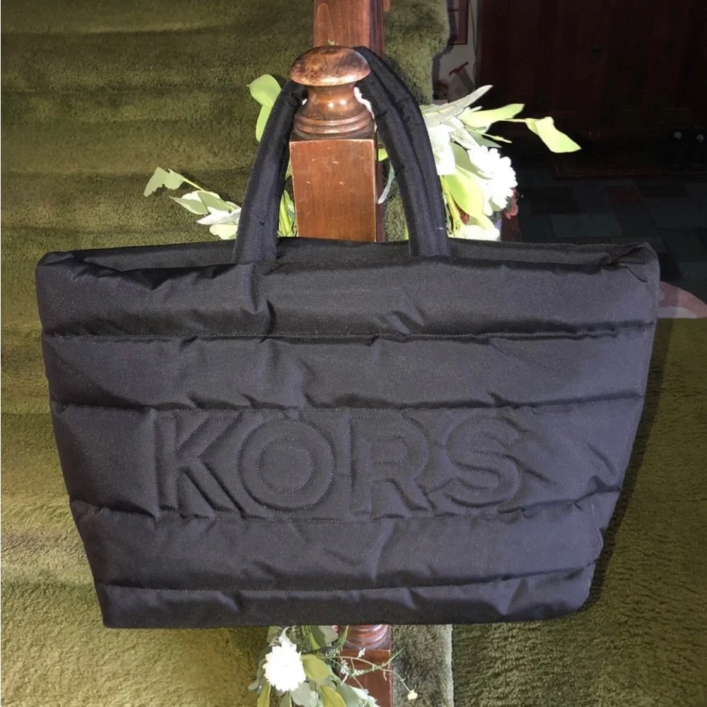 Michael Kors Kent Black Tote